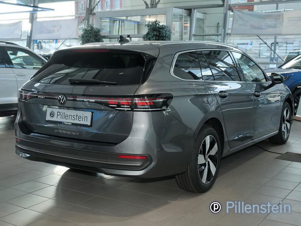 Volkswagen Passat - Bild 2