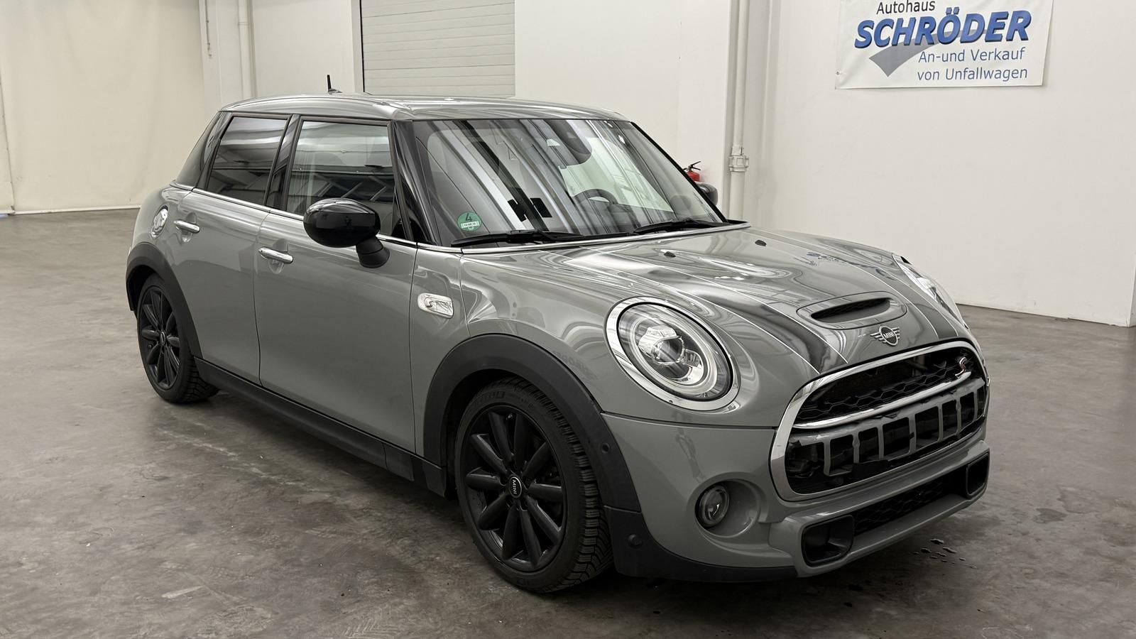 MINI Cooper S Aut. *h/k*Leder*Kamera*ACC*SHZ*