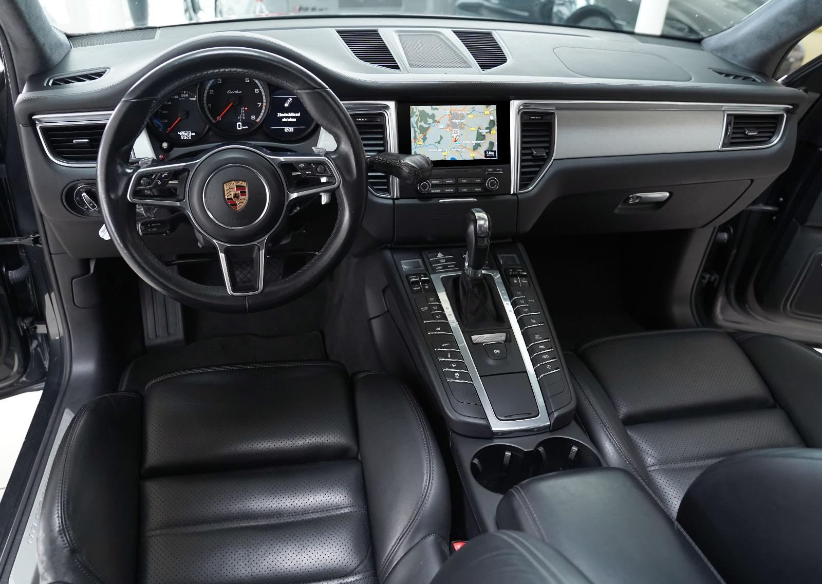 Porsche Macan Turbo SportDesign Rollstuhlfahr Appruved !