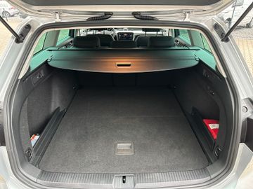 Fahrzeugabbildung Volkswagen Passat  1.5 TSI Business Comfortline