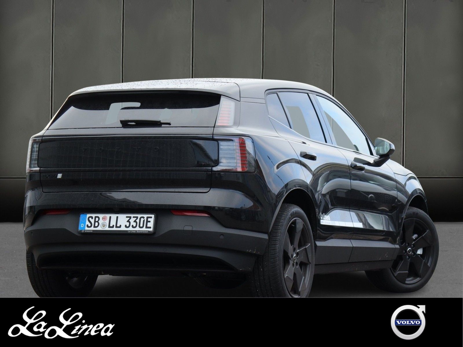 Volvo EX30 Plus Black Edition P5 Long Übernahme ab Jan imagem 2