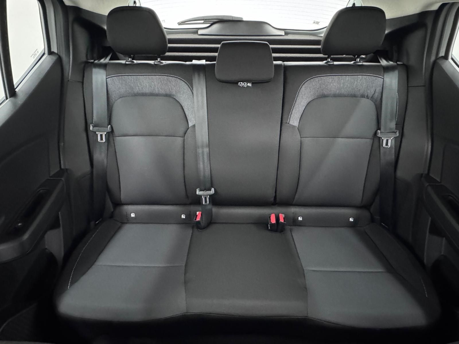 DACIA Sandero  Expression TCe 100 Winterpaket – Bild 13