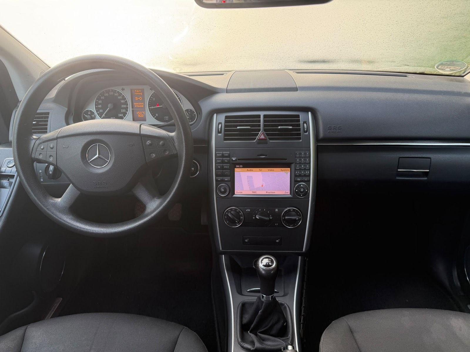Mercedes-Benz B170 2008 — photo 10