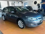 Opel Astra J Sports Tourer XENON/LENKRAD-HZG/SHZ/AHK - Opel Astra aus 2010: Sports Tourer