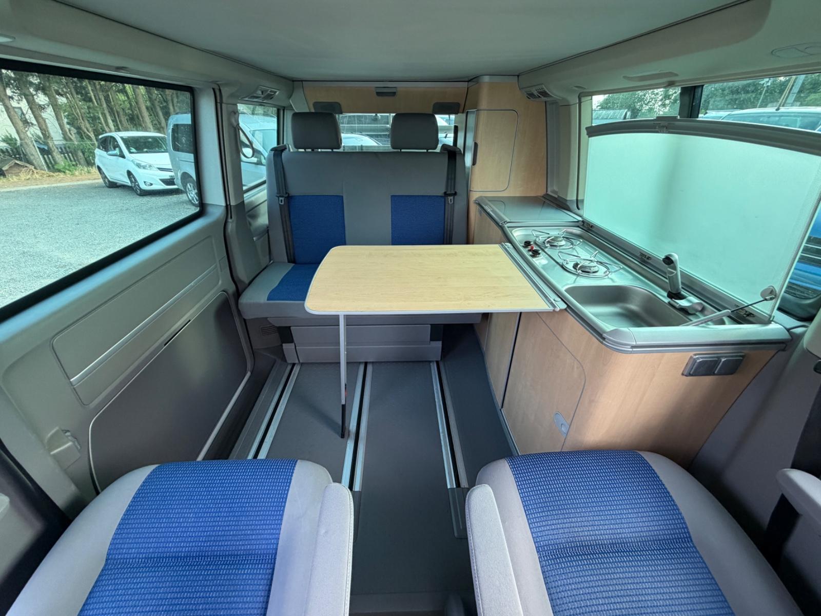 VOLKSWAGEN T5 CALIFORNIA COMFORTLINE 2.5 TDI 174ch BVM Sièges chauffants Toit relevable