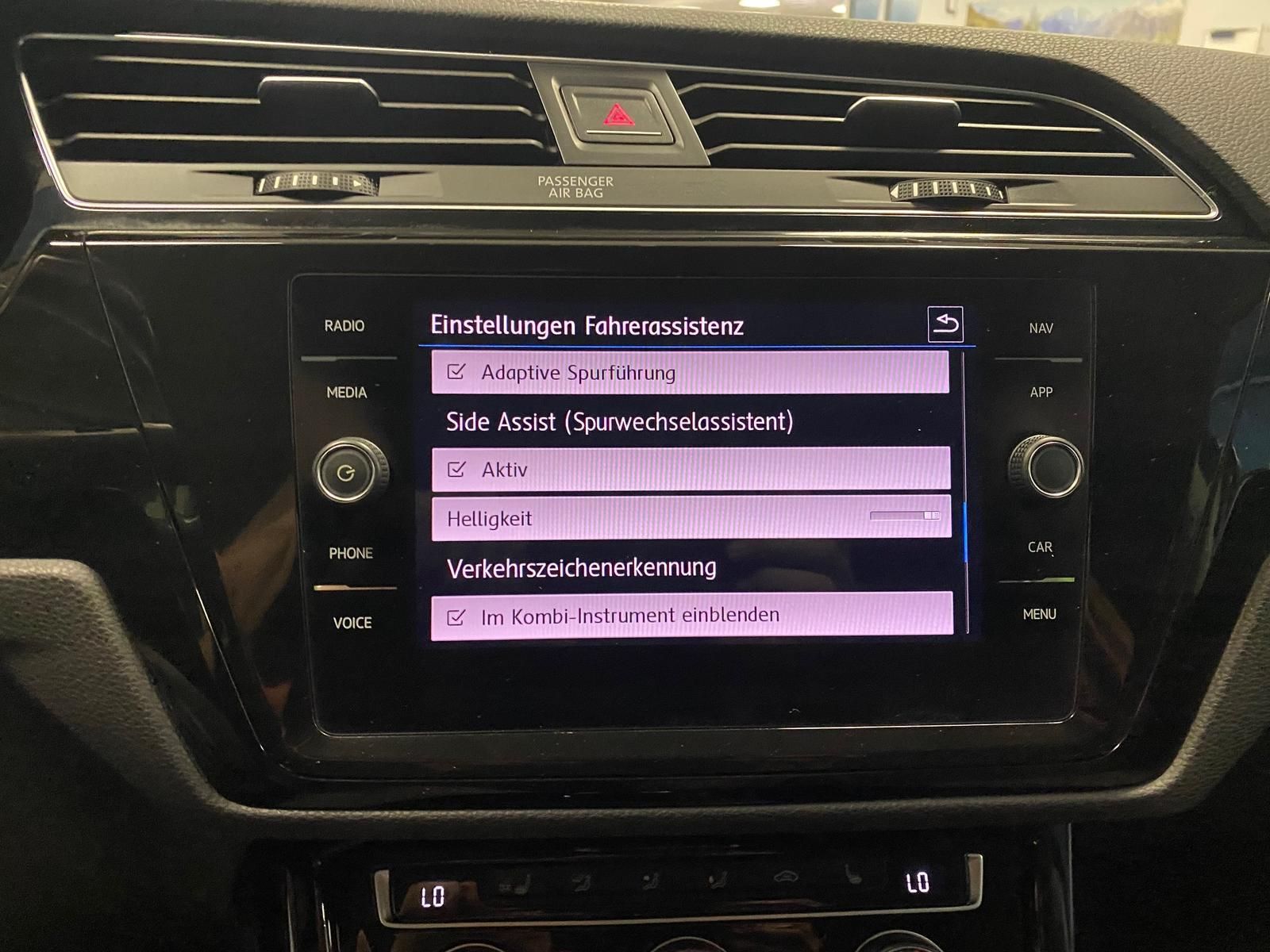Fahrzeugabbildung Volkswagen Touran 1.4 16V TSI Highline BMT+TOTWINKEL+ACC+++