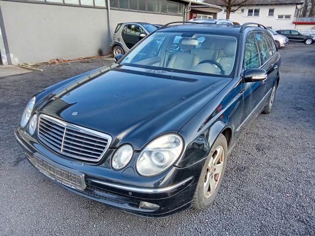 Mercedes-Benz E 240 E -Klasse T-Modell E 240 T