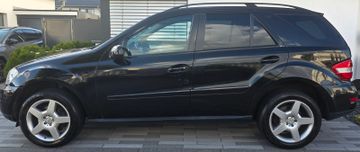 Mercedes ML 300 - 3