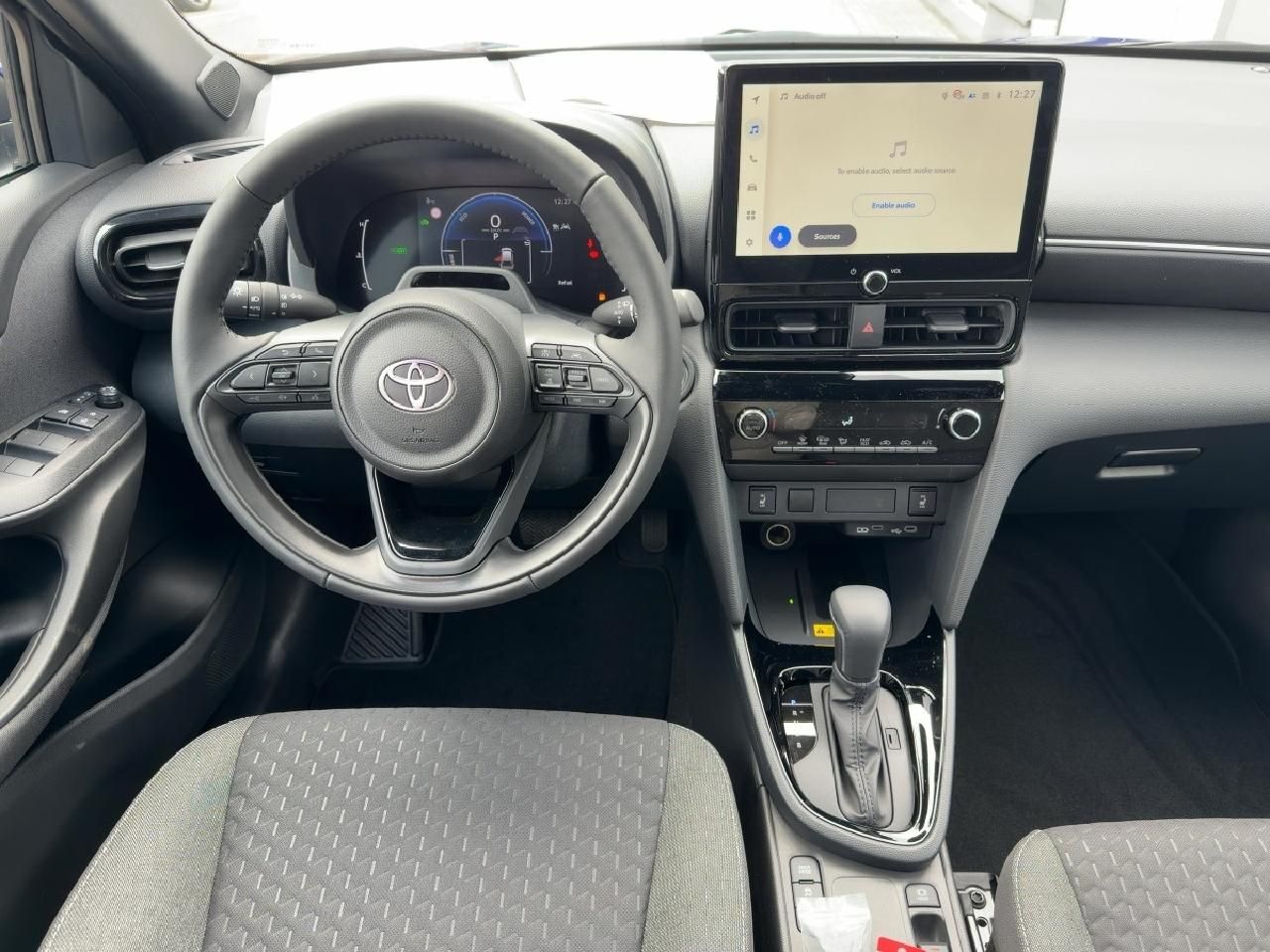 Fahrzeugabbildung Toyota Yaris Cross 1,5  Teamplayer *1,99% bis 30.6*