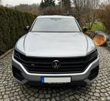 Volkswagen Touareg 3.0 V6 eHybrid 4MOTION Tiptronic R - Volkswagen Touareg: Firmenfahrzeug