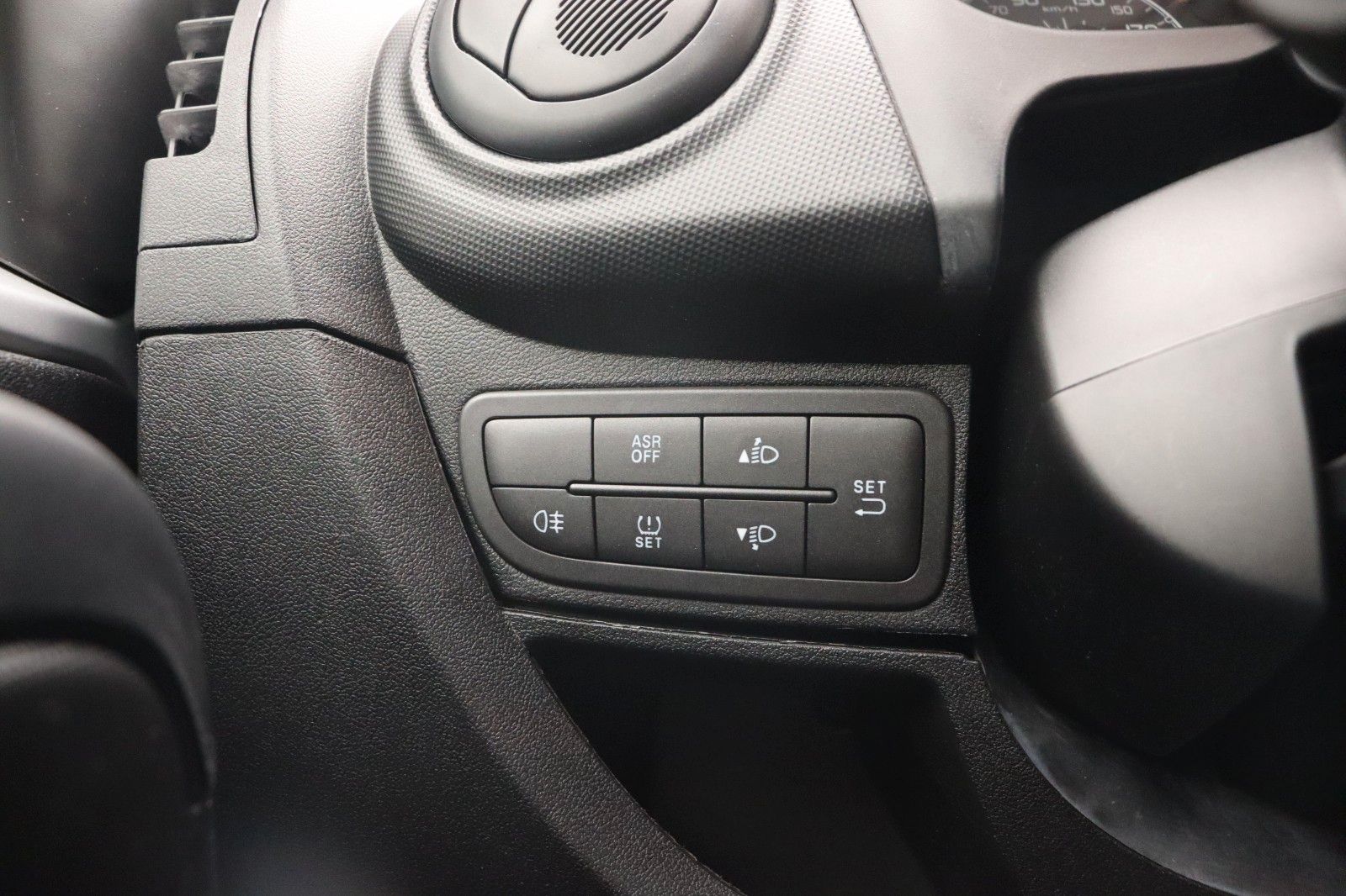 Fahrzeugabbildung Fiat Fiorino SX 1.2 Kombi SHZ AHK KLIMA PDC