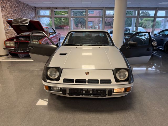 Porsche 924 TURBO