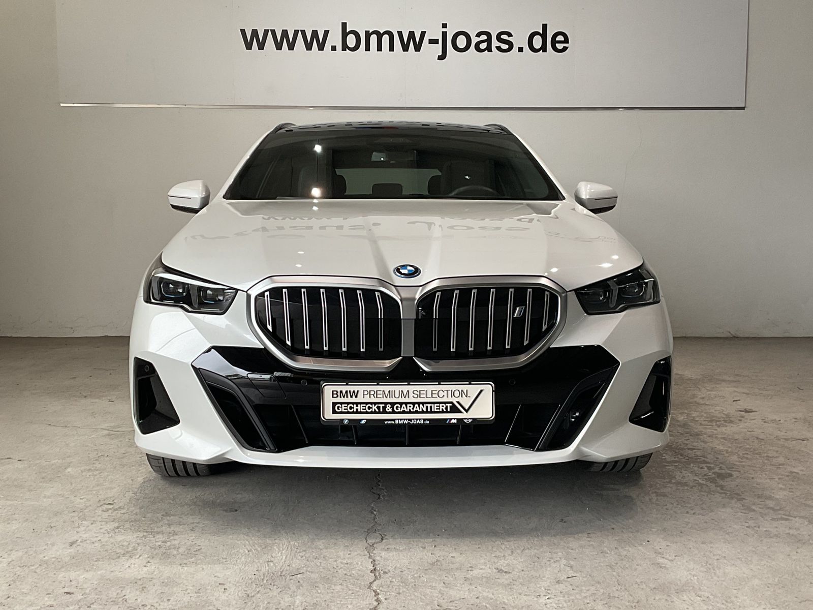 Fahrzeugabbildung BMW i5 xDrive40 Touring M Sportpaket AHK