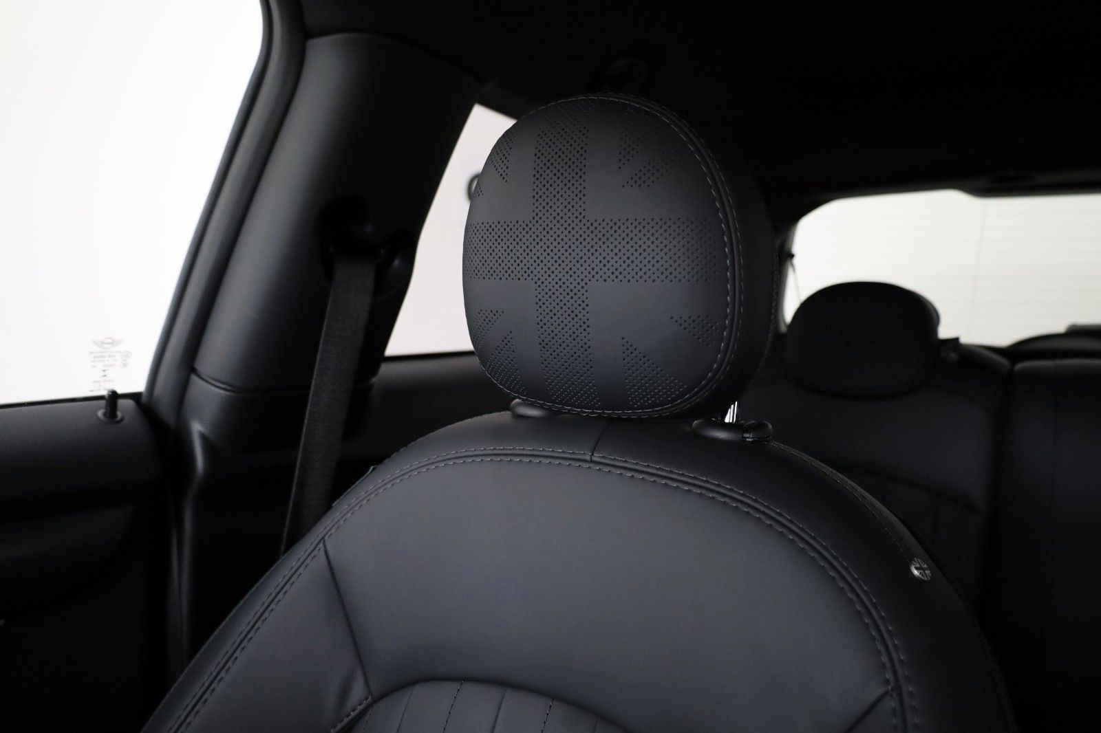 Fahrzeugabbildung MINI Cooper S, Yours Trim,Leder,Navi,Kamera,ACC,HUD