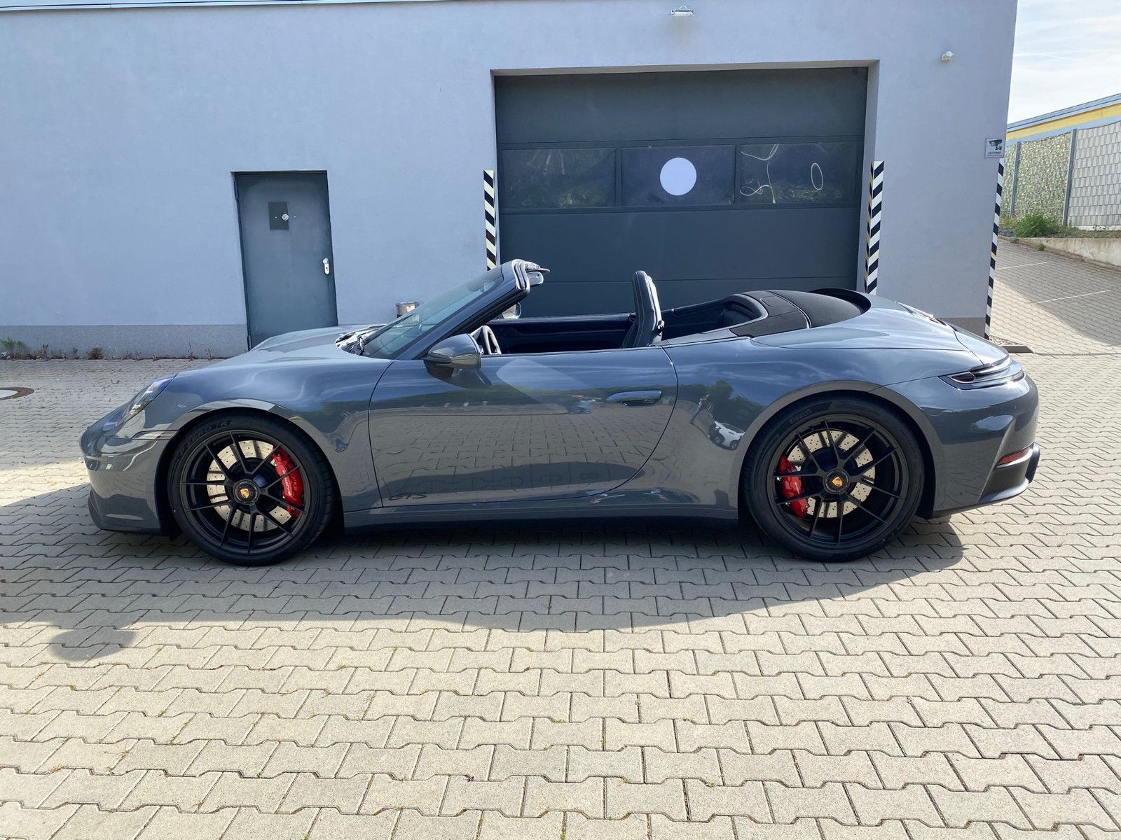Porsche 992 GTS4 Cabriolet Lifting/Sitzklima/BOSE