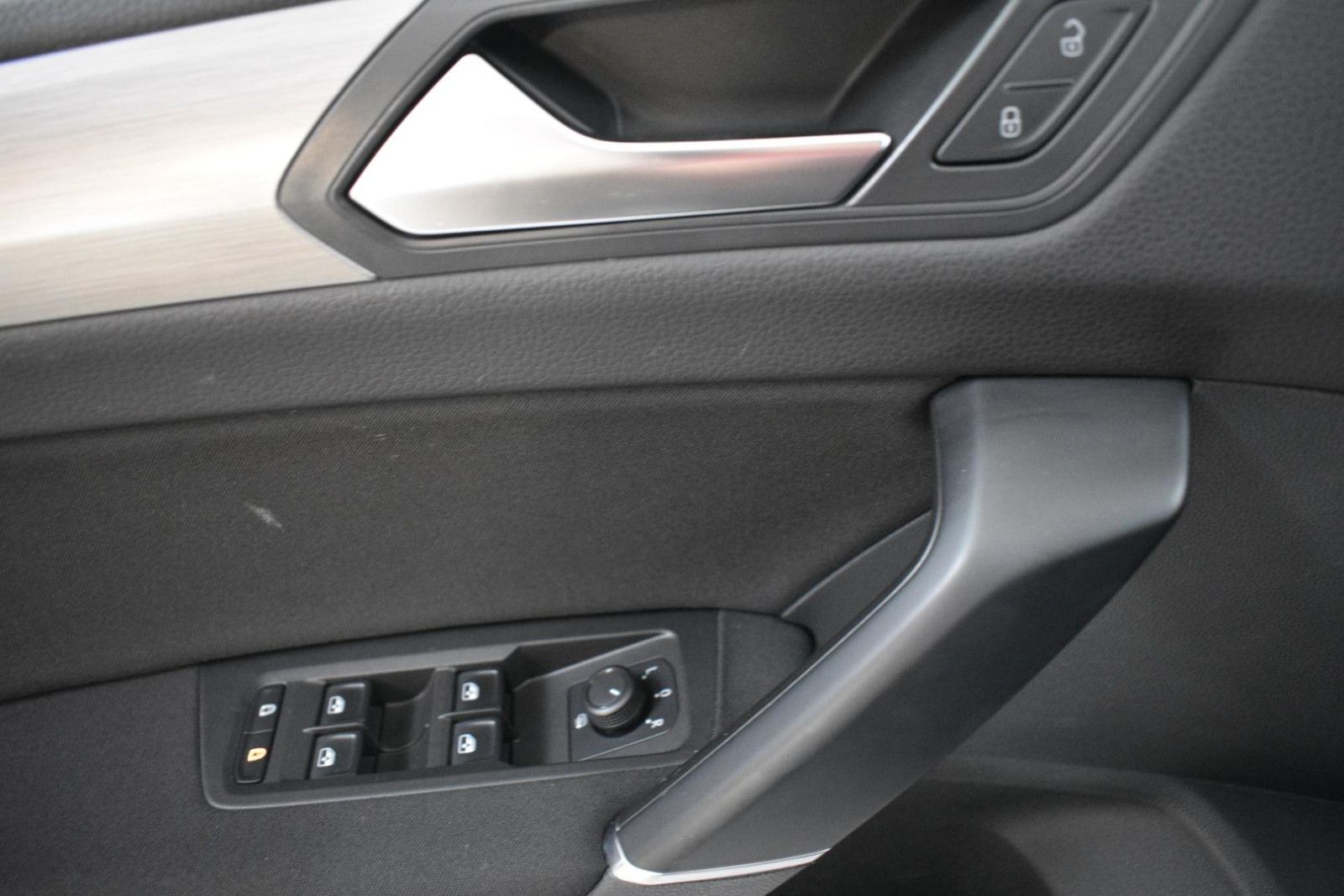 VW Touran 1.4 TSI Comfort 7SI+NAVI+LED+SHZ+ACC+AHK+ - Image 23