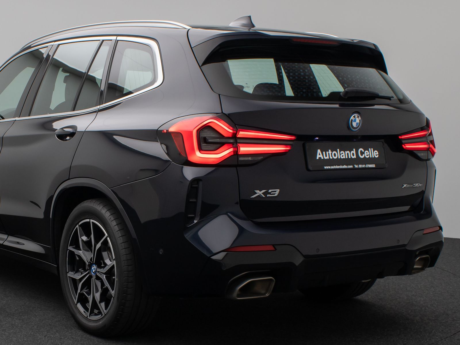 Fahrzeugabbildung BMW X3 xD30e M Sport 360°Laser HUD DAB HiFi Komfort