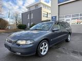 Volvo  V70 D5 AWD Allrad Leder elektrSitze Klima TÜV26 - Volvo V70: Allradantrieb