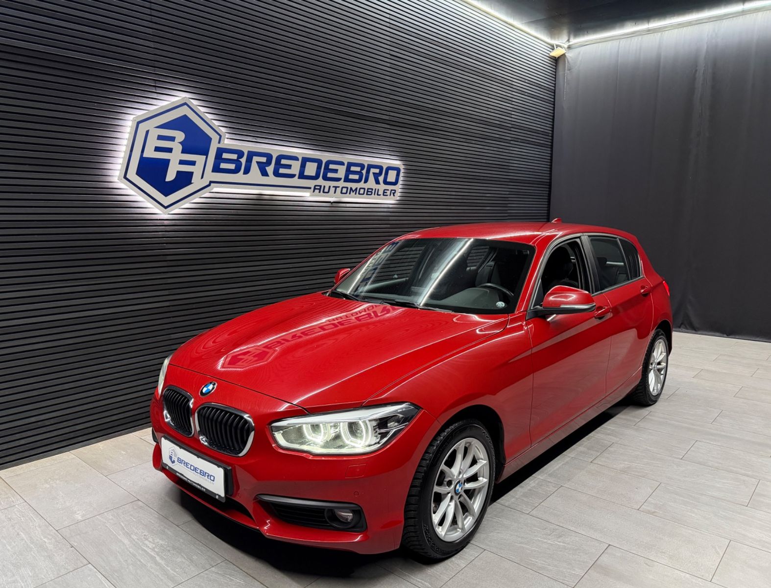 BMW 118 1 Limousine 5-trg. 118 d Advantage