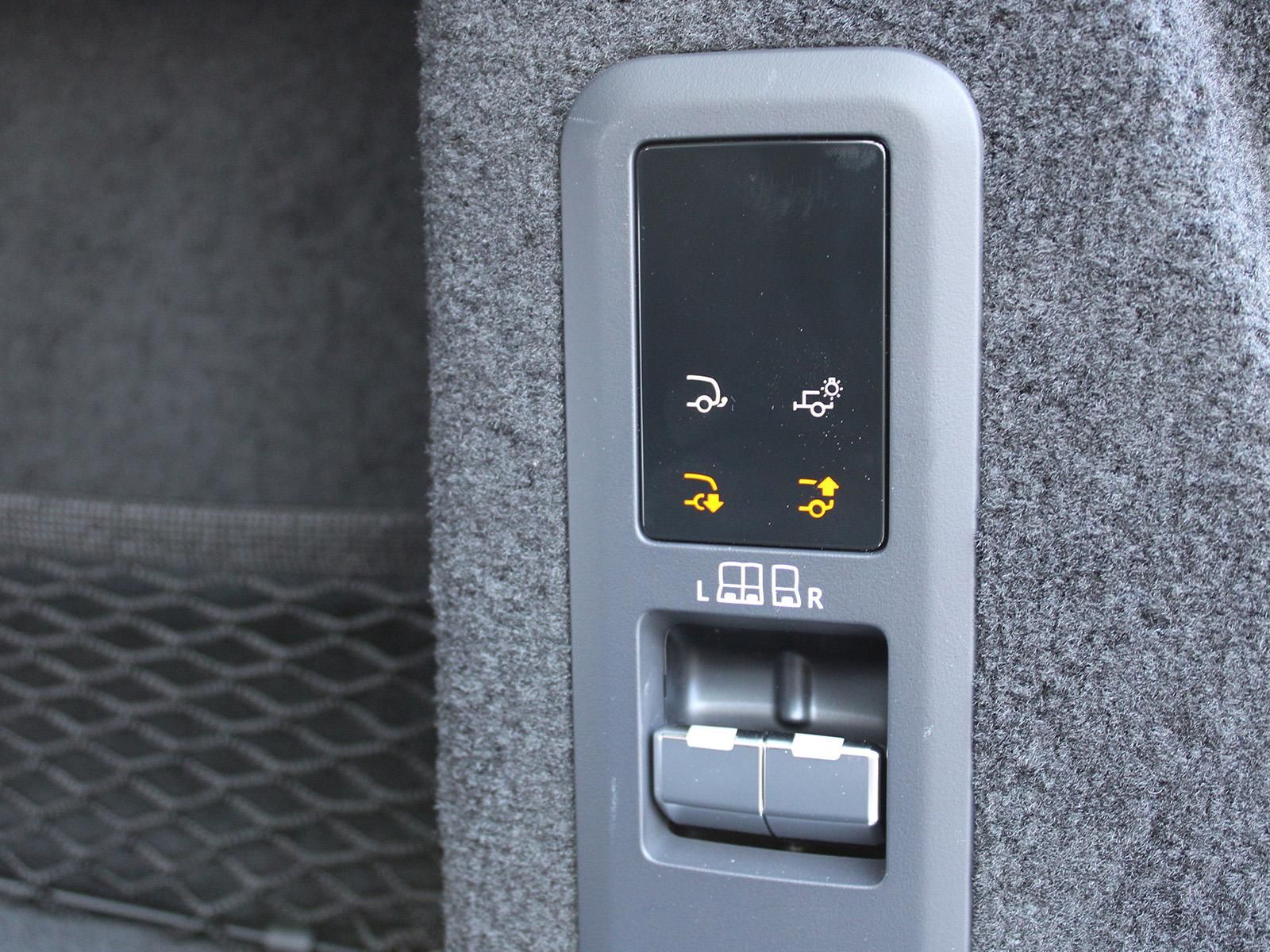 Fahrzeugabbildung Land Rover Range Rover Sport P460e Hybrid Dynamic SE