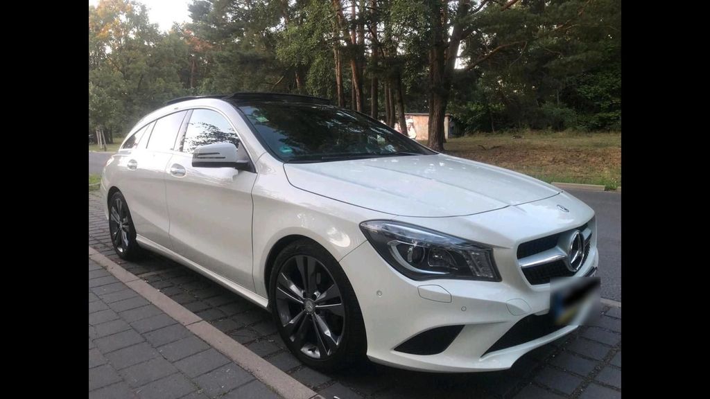 Image of Mercedes-Benz CLA 180