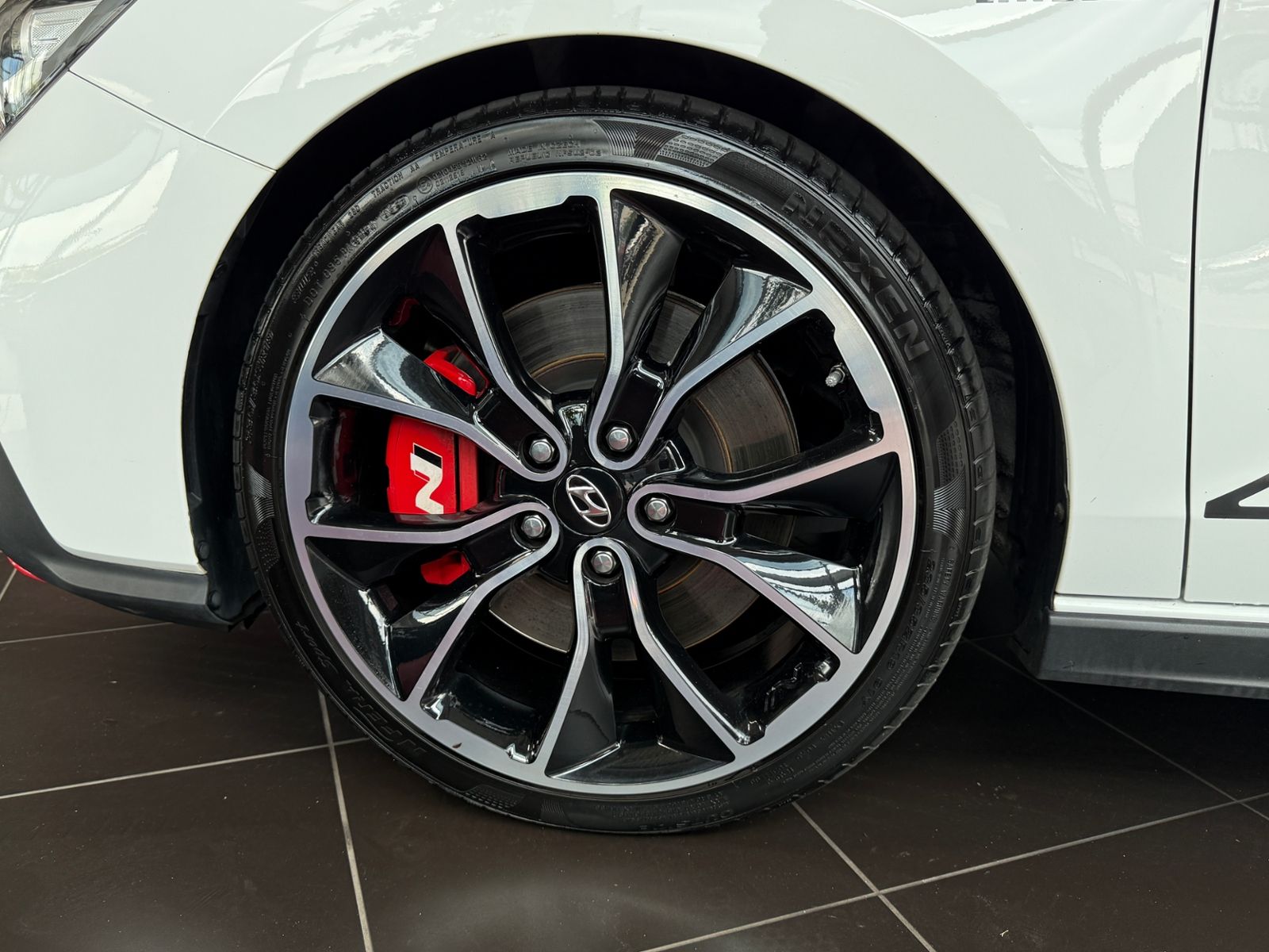 Fahrzeugabbildung Hyundai i30 N Performance KOMFORT LED NAV SHZ RFK 19"