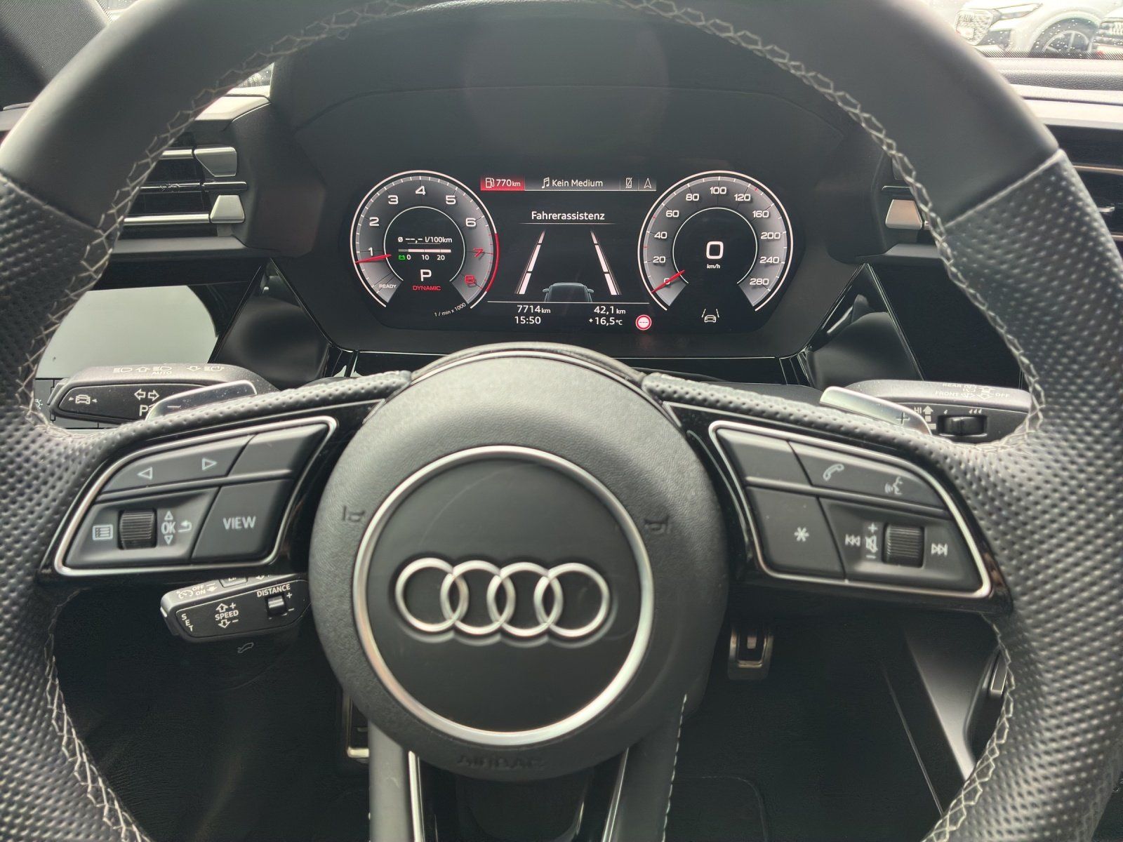 Fahrzeugabbildung Audi A3 Allstreet 35 TFSI S Line, Kamera,LED,Navi