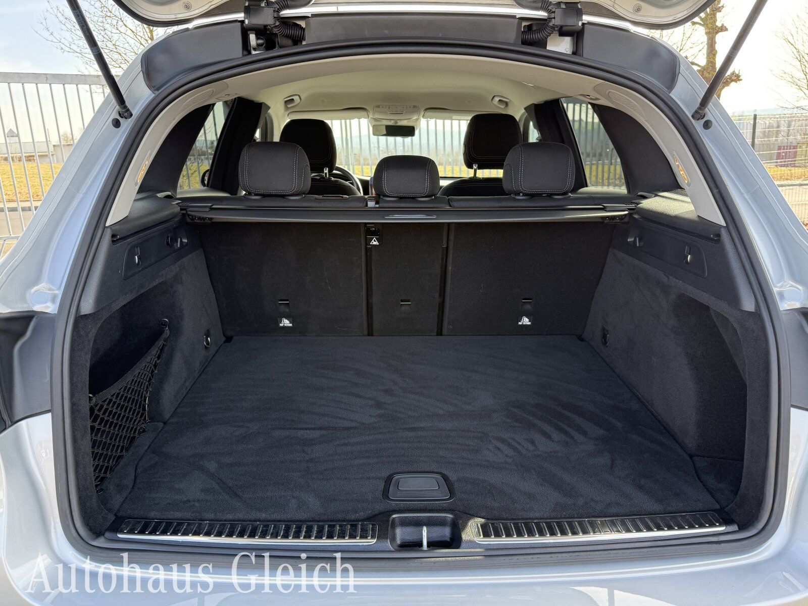 Fahrzeugabbildung Mercedes-Benz GLC 200 d 4Matic (EURO 6d) Distronic/Autom./Klim