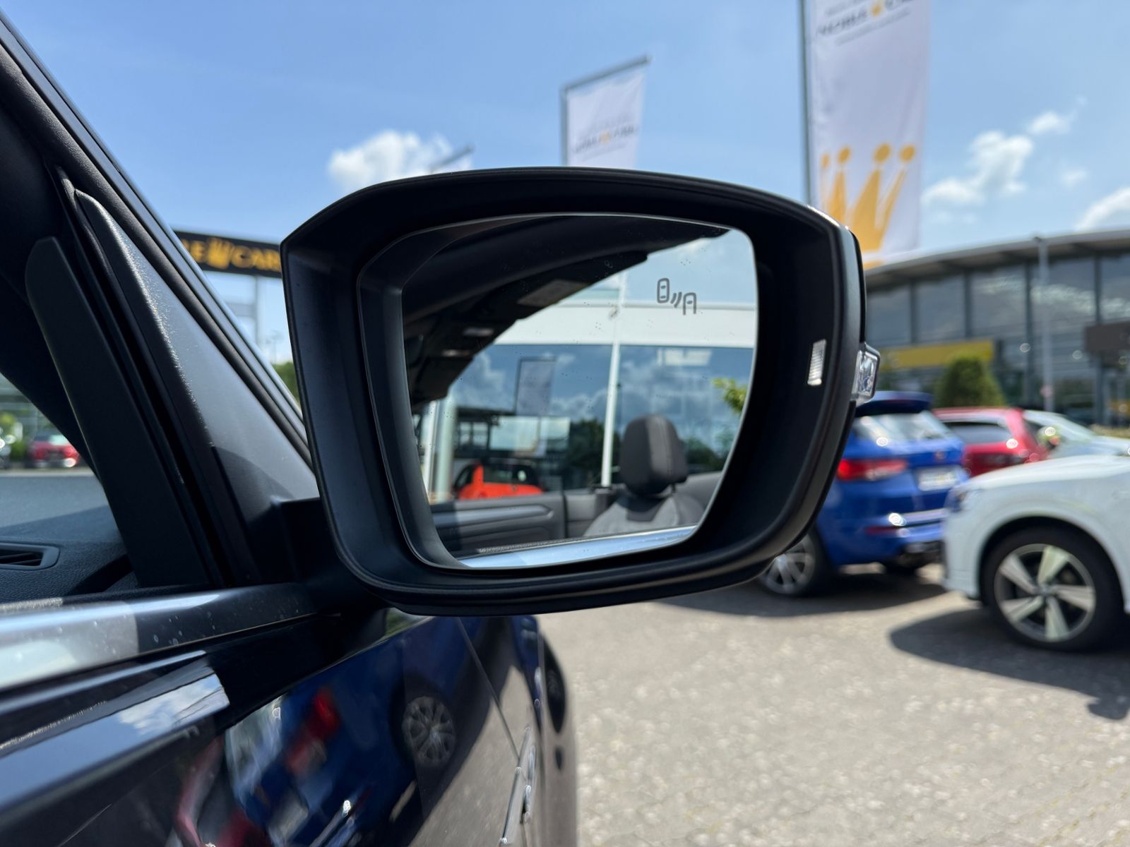 Fahrzeugabbildung Volkswagen T-Roc Cabriolet R-Line AHK LED NAVI ALU