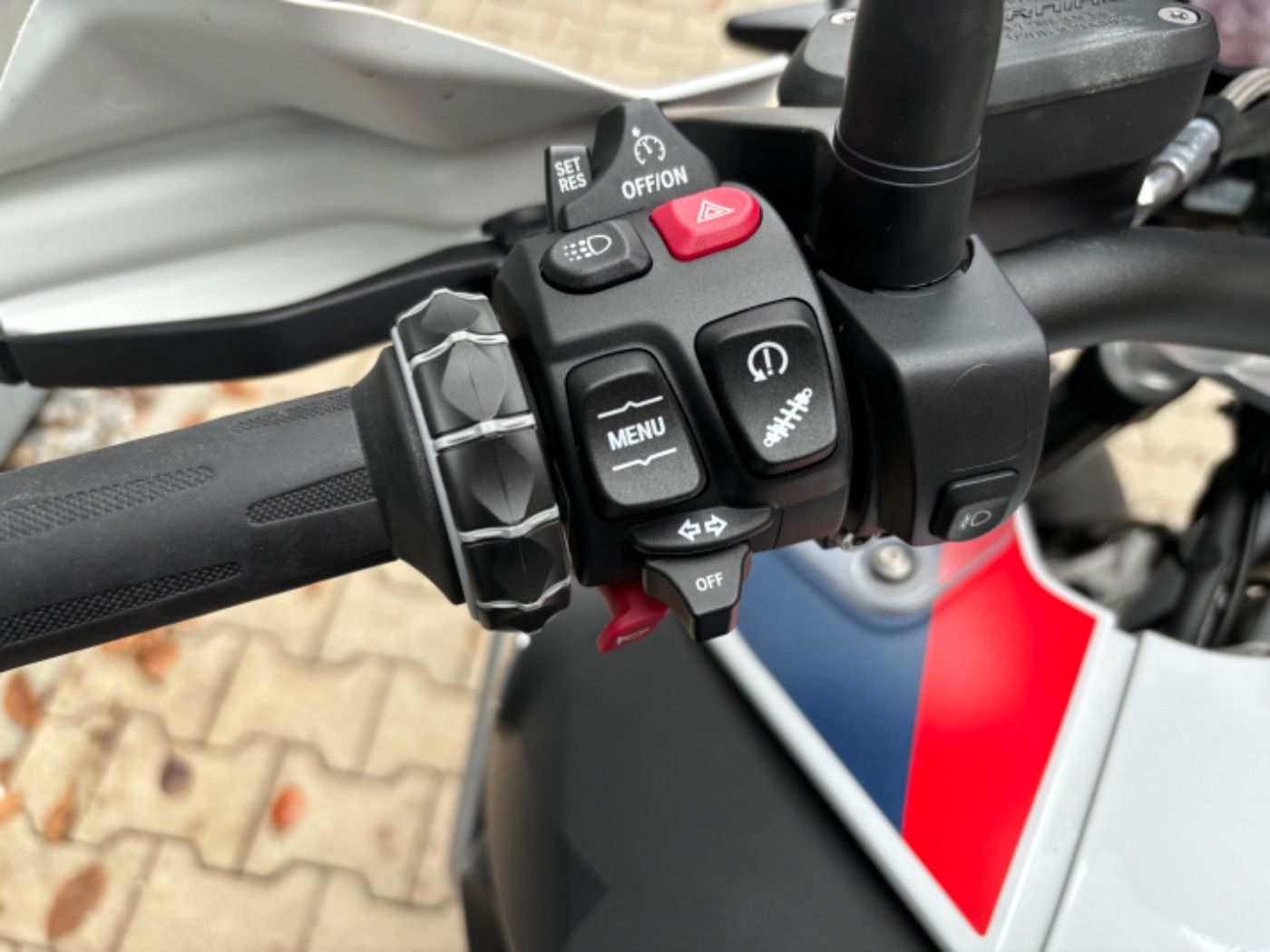 Fahrzeugabbildung BMW R 1250 GS Adventure Trophy Öl Inclusiive 5/50000