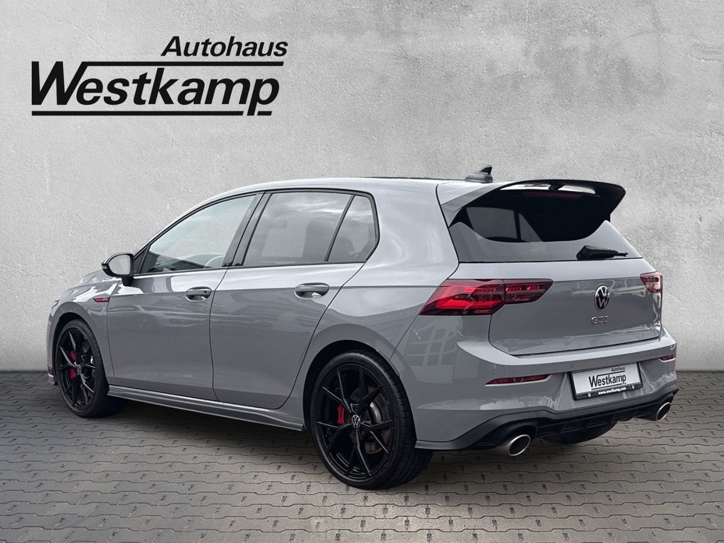 Volkswagen Golf VIII GTI Clubsport Black-Style 2,0 TSI DSG  foto 3