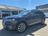 Audi Q7 7 Sitzer!!! Panorama!!! - Audi Q7 mit Benzin-Antrieb: Allradantrieb
