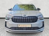 Skoda Kodiaq 1.5 TSI DSG SPORTLINE NAVI LED ACC PANO W - Skoda Kodiaq mit Benzin-Antrieb: Geländewagen, Automatik