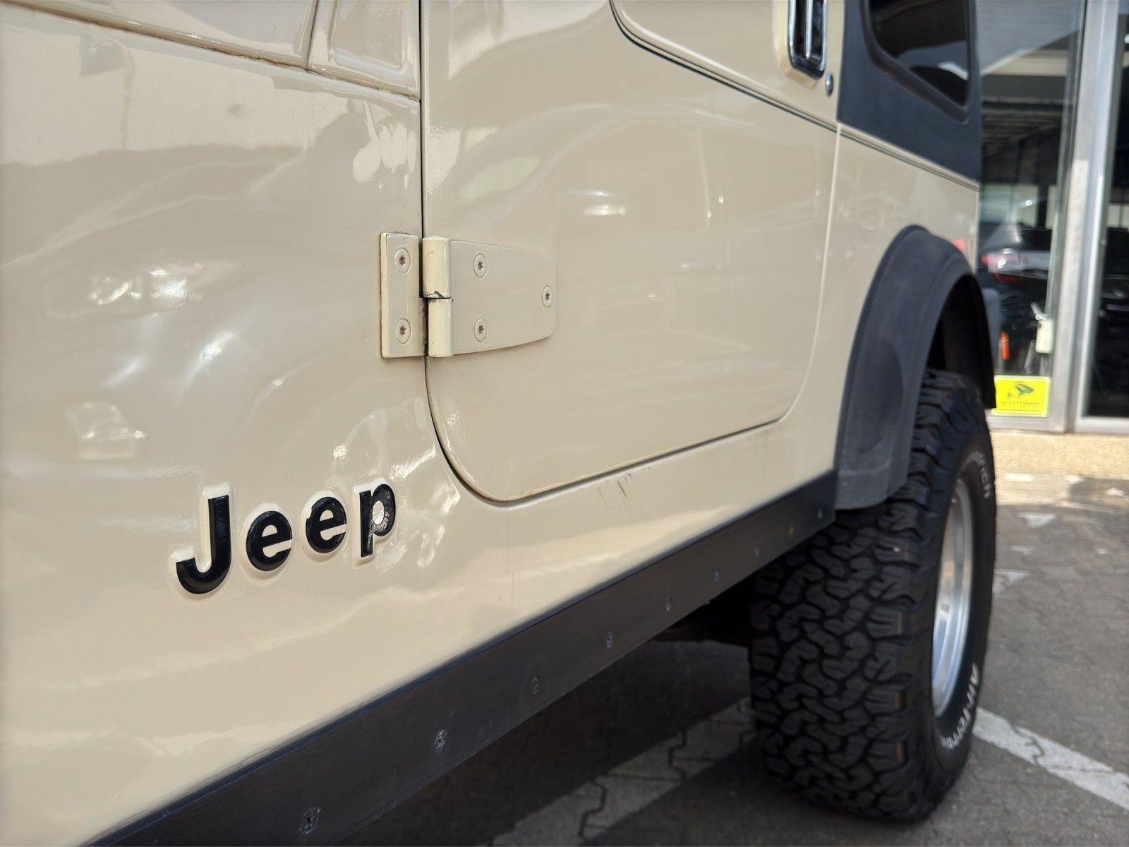 Fahrzeugabbildung Jeep CJ7 V8 LT1 H-Zulassung alles eingetragen