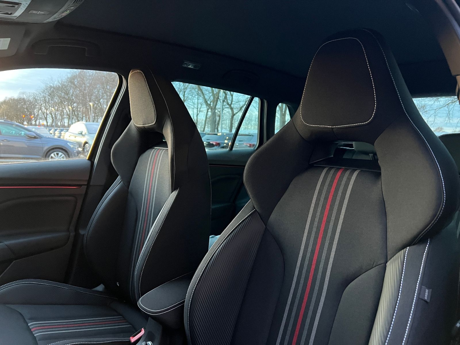 Fahrzeugabbildung SKODA Kamiq Monte Carlo 1.0 TSI DSG *Garantie, LED, AH