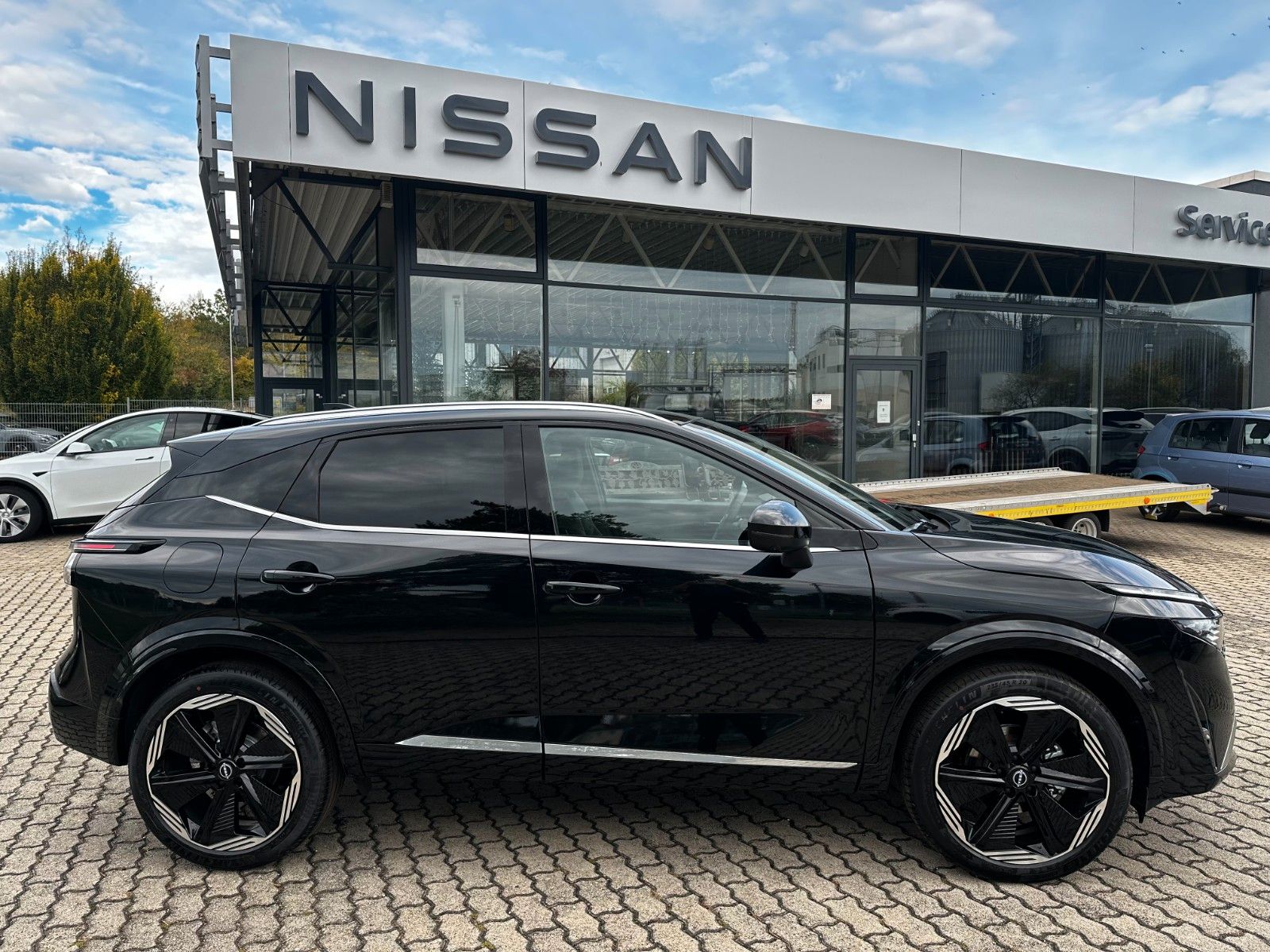 Fahrzeugabbildung Nissan Qashqai Tekna+ AHK/Leder/Pano/Bose