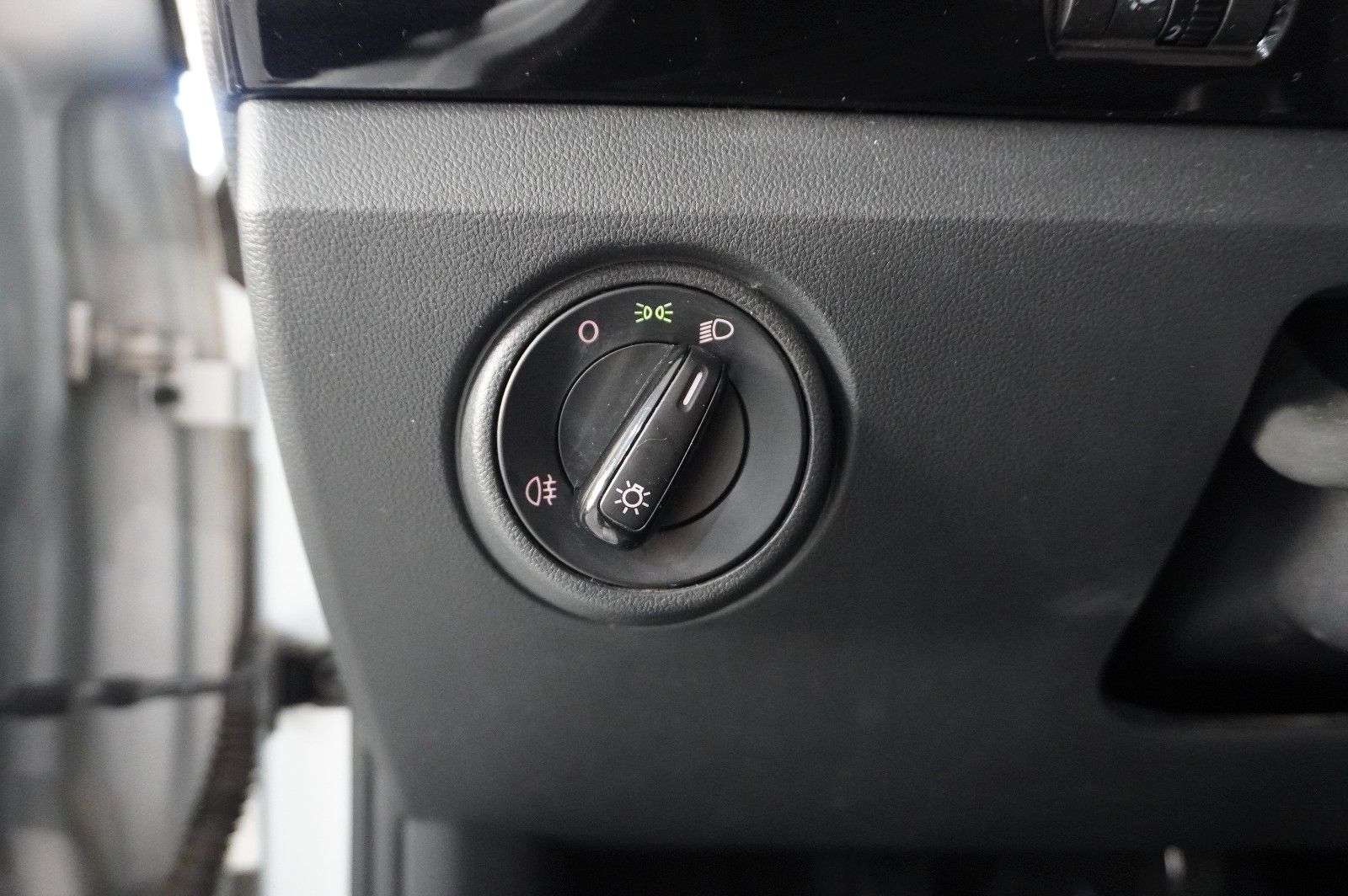 Fahrzeugabbildung Volkswagen up! 1.0 MOVE 3-TÜR NAVI/KLIMA/SPORT/CD/AUX/TÜV