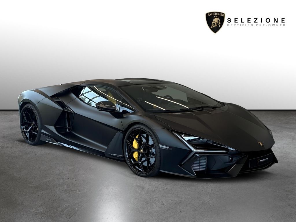 Image of Lamborghini Revuelto