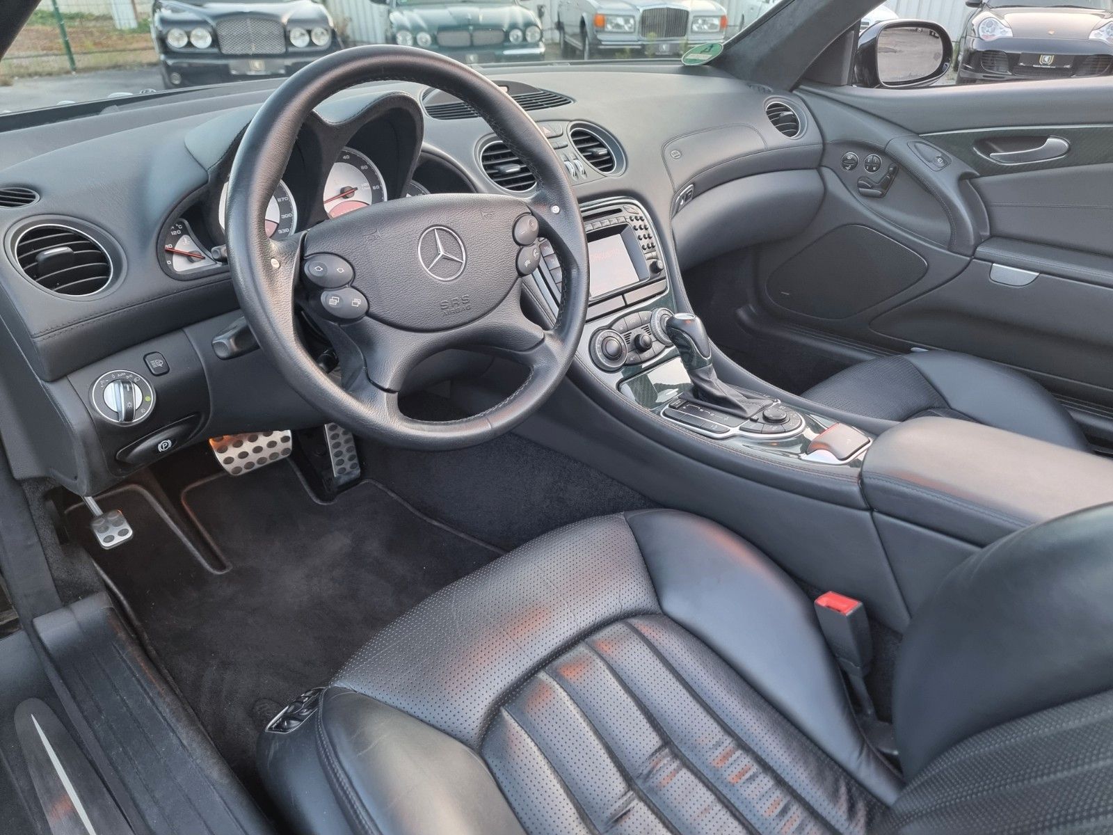 Fahrzeugabbildung Mercedes-Benz SL 55 AMG/BRD/2.Hd/MB-SH Tag 1 bis heute