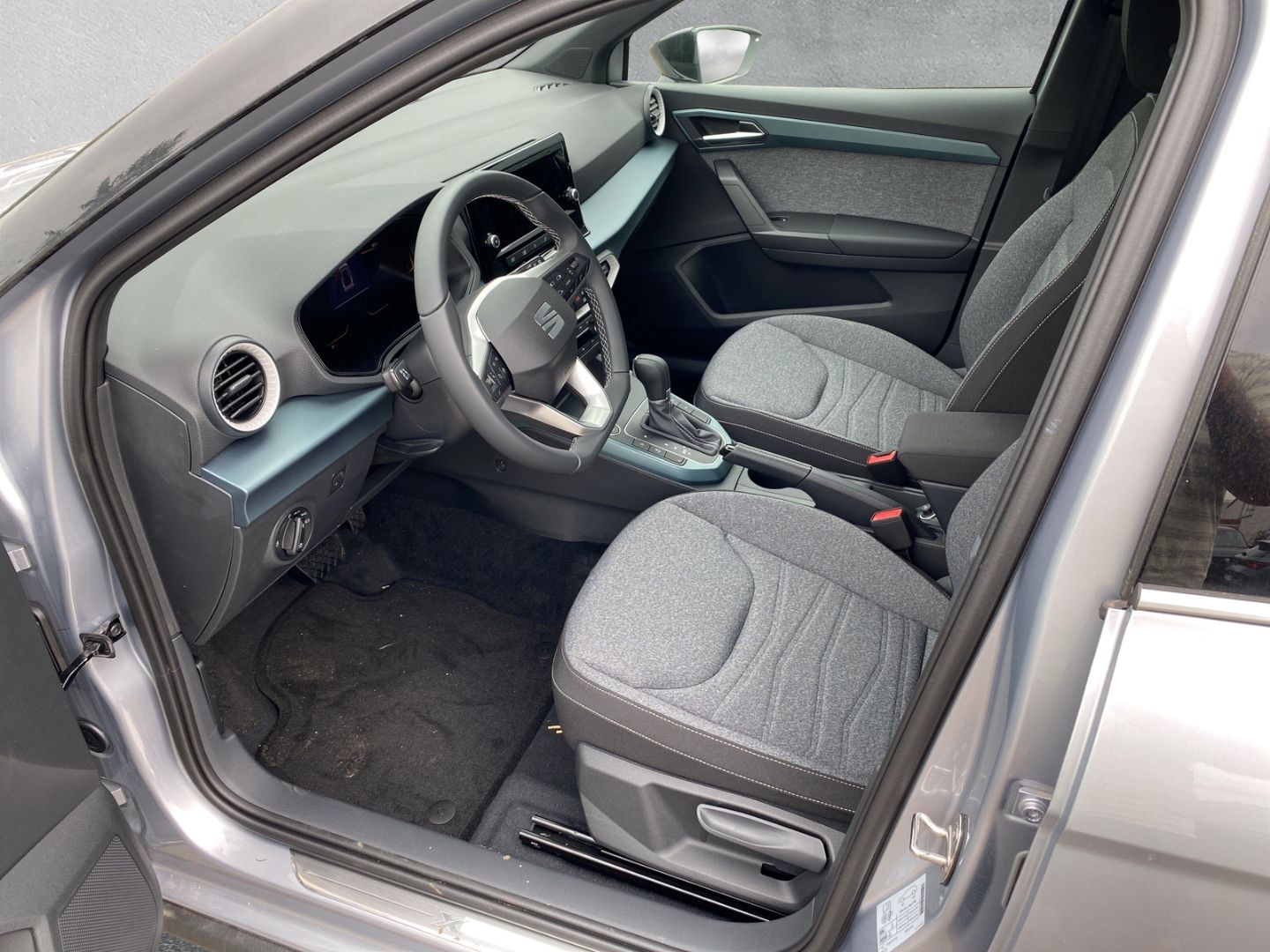 Fahrzeugabbildung SEAT Arona Seat 1,0 Xperience *Apple CarPlay *Android