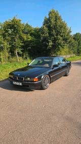 BMW E38 740i Handschalter V8 M60B40 - BMW 740 aus 1994: 740i