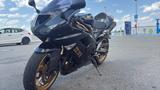 Kawasaki ZX10R  - KAWASAKI 2006 ZX10R