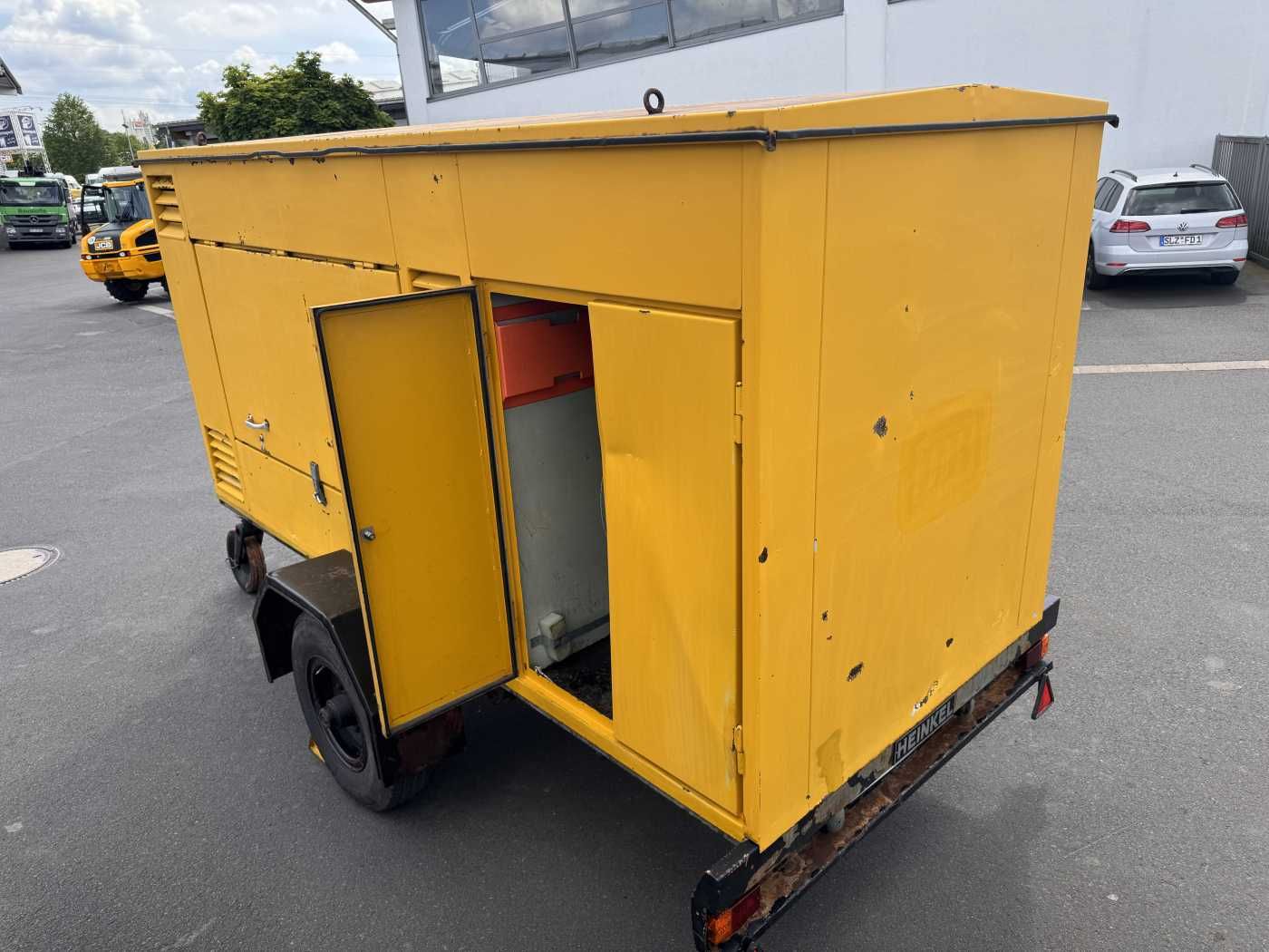 Fahrzeugabbildung Andere Bay Stromaggregat 35kVA 1.967h Deutz