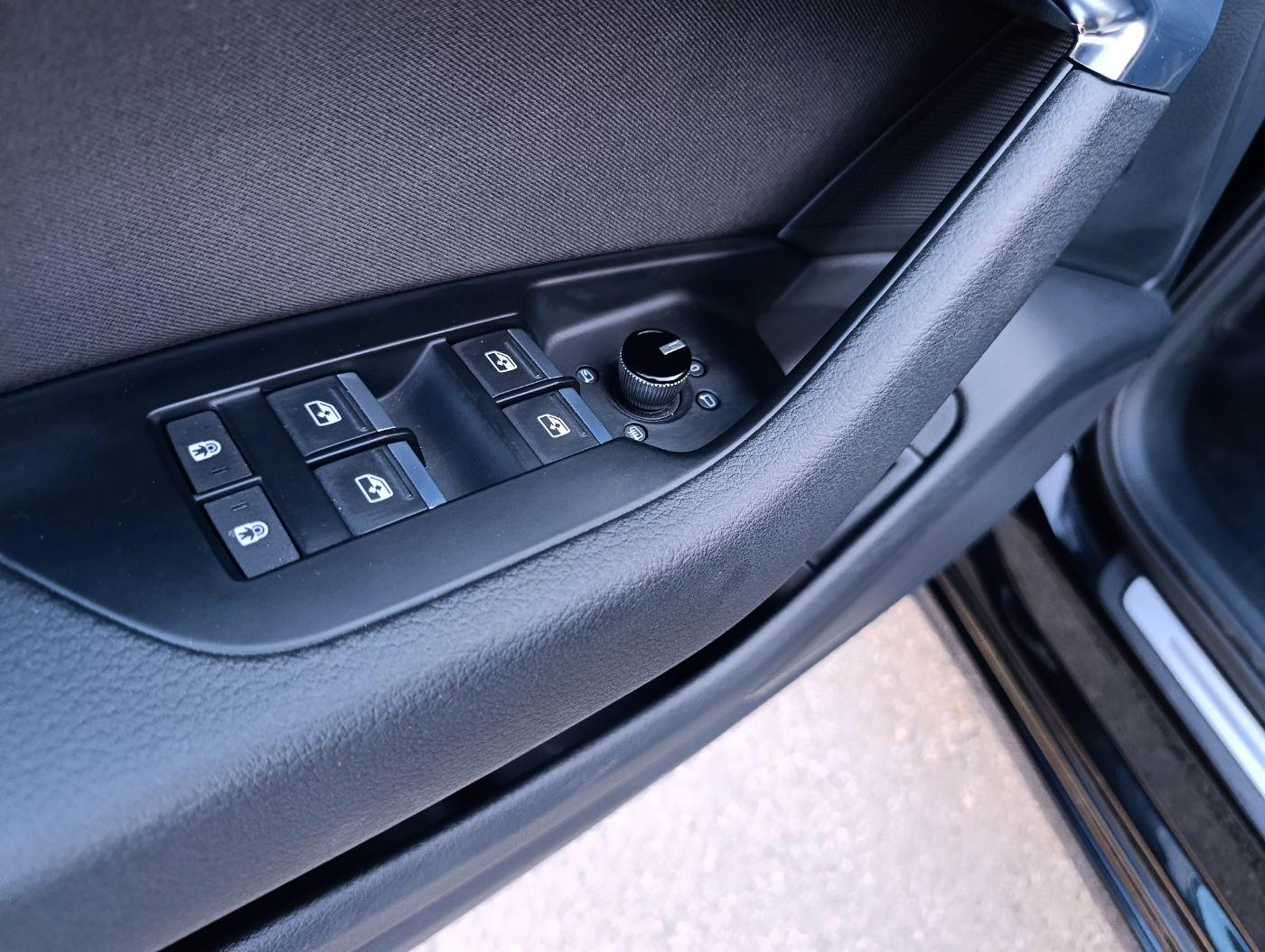 Audi A6 Avant 45 TDI quattro S LINE Sport MATRIX AHK