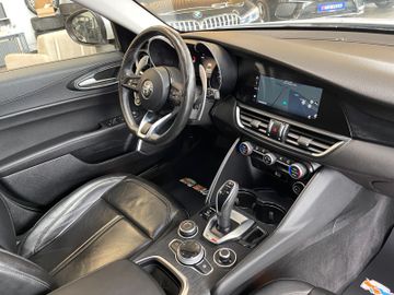 Alfa Romeo Giulia 2,2 JTDM Executive *BI-XENON*ACC*AHK*LED*