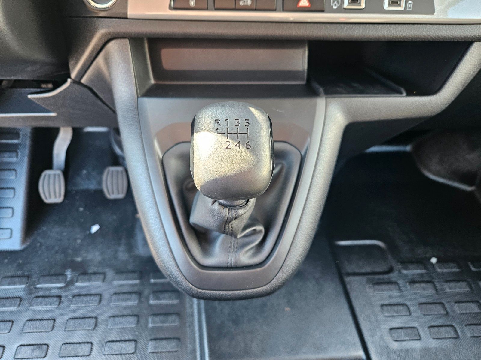 Fahrzeugabbildung Fiat Scudo Kastenwagen L2 145 PS/Worksite Paket