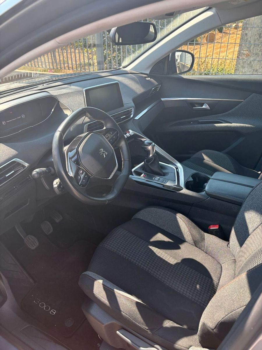 Peugeot 3008 BlueHDi 130 S&S Business imagem 3