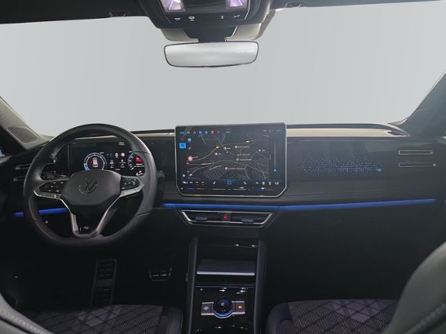 Tiguan R-LINE 2.0 TDI LED+NAVI+AHK+RFK+ACC+SHZ