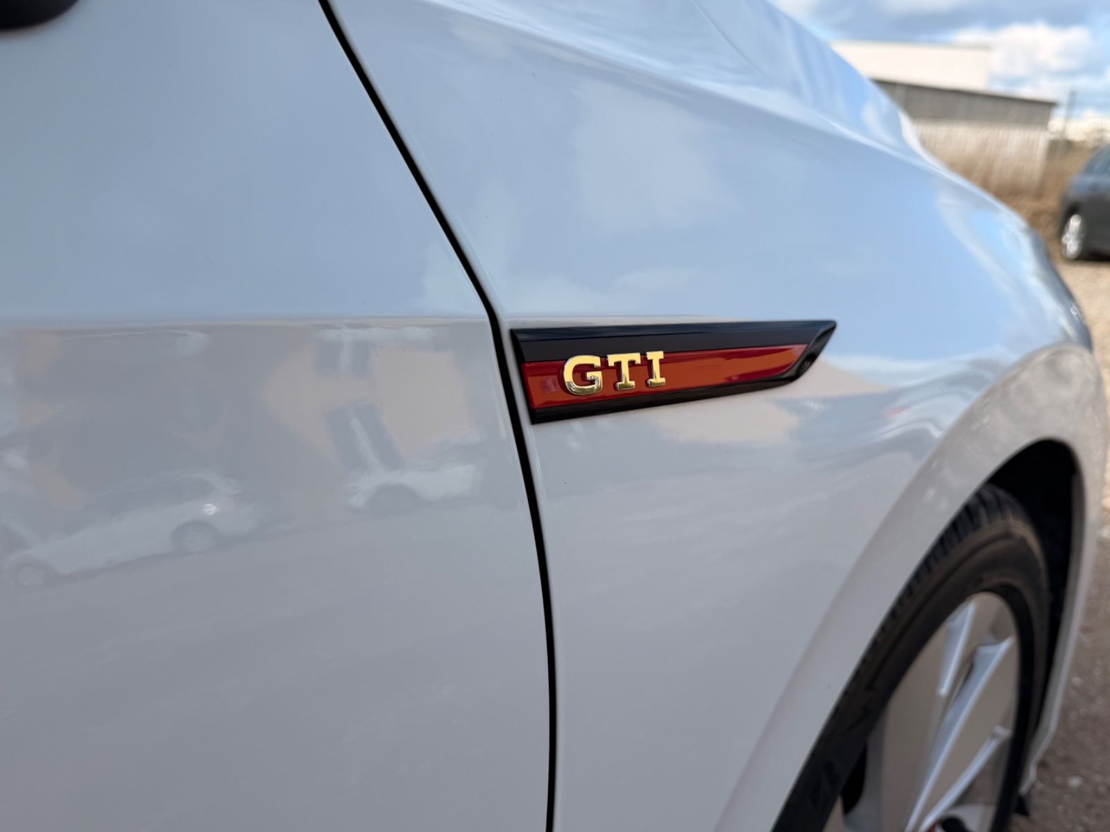 VW Golf VIII Lim. GTI AAC SHZ NAVI PDC V+H LED