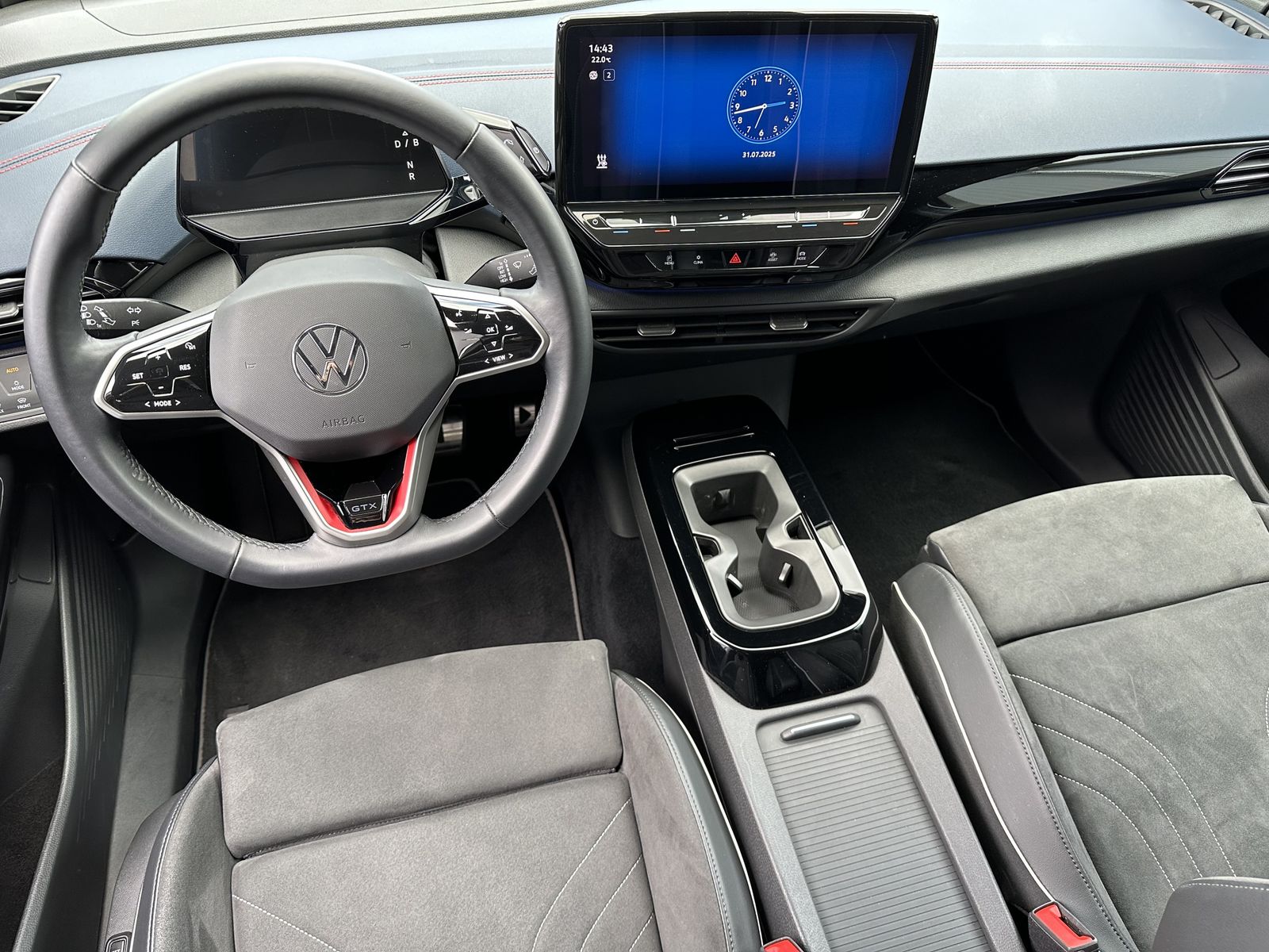 Fahrzeugabbildung Volkswagen ID.4 4M GTX Sport NAV+LED+ACC+KAM+HUD+CARPLAY+VC